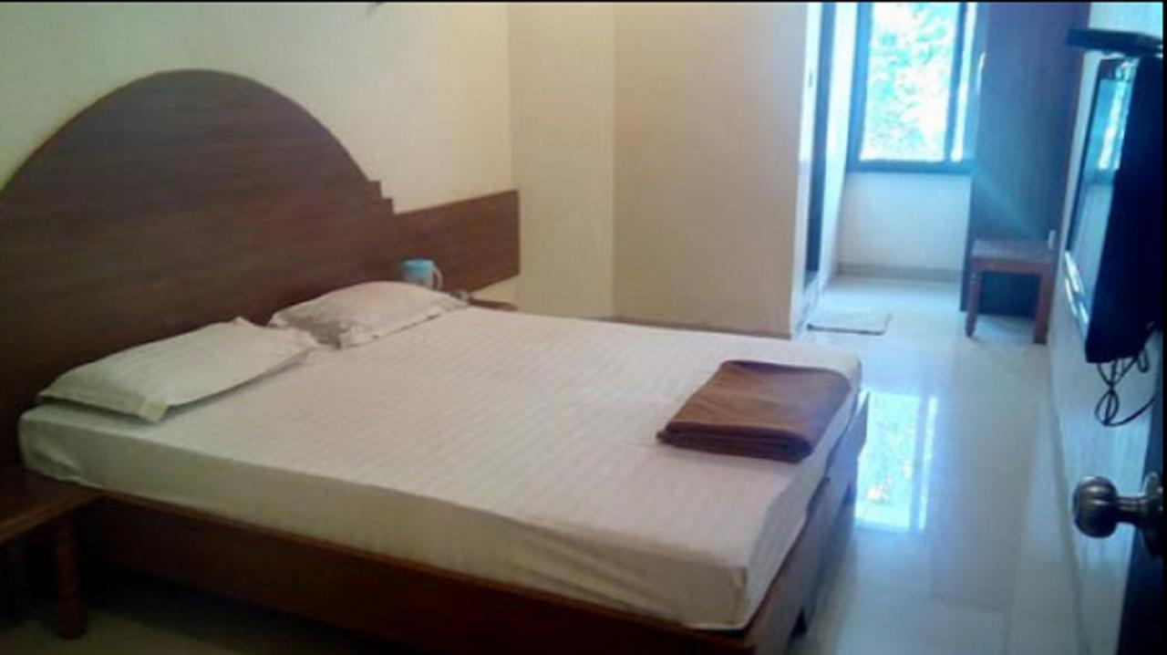 Hotel Rajdeep Pune Eksteriør bilde