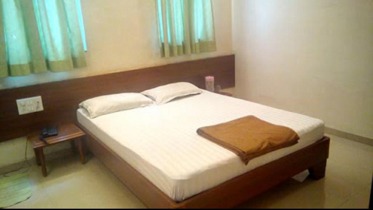 Hotel Rajdeep Pune Eksteriør bilde