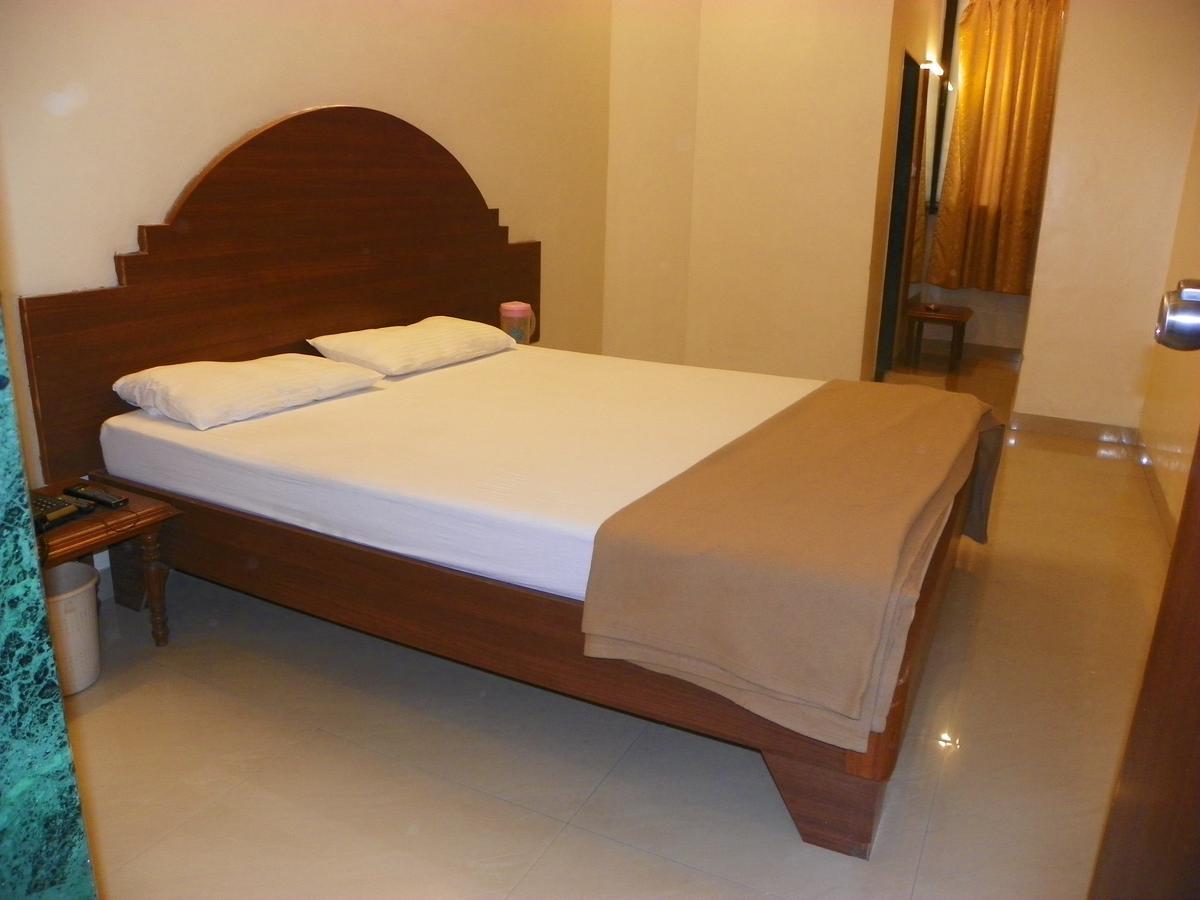Hotel Rajdeep Pune Eksteriør bilde
