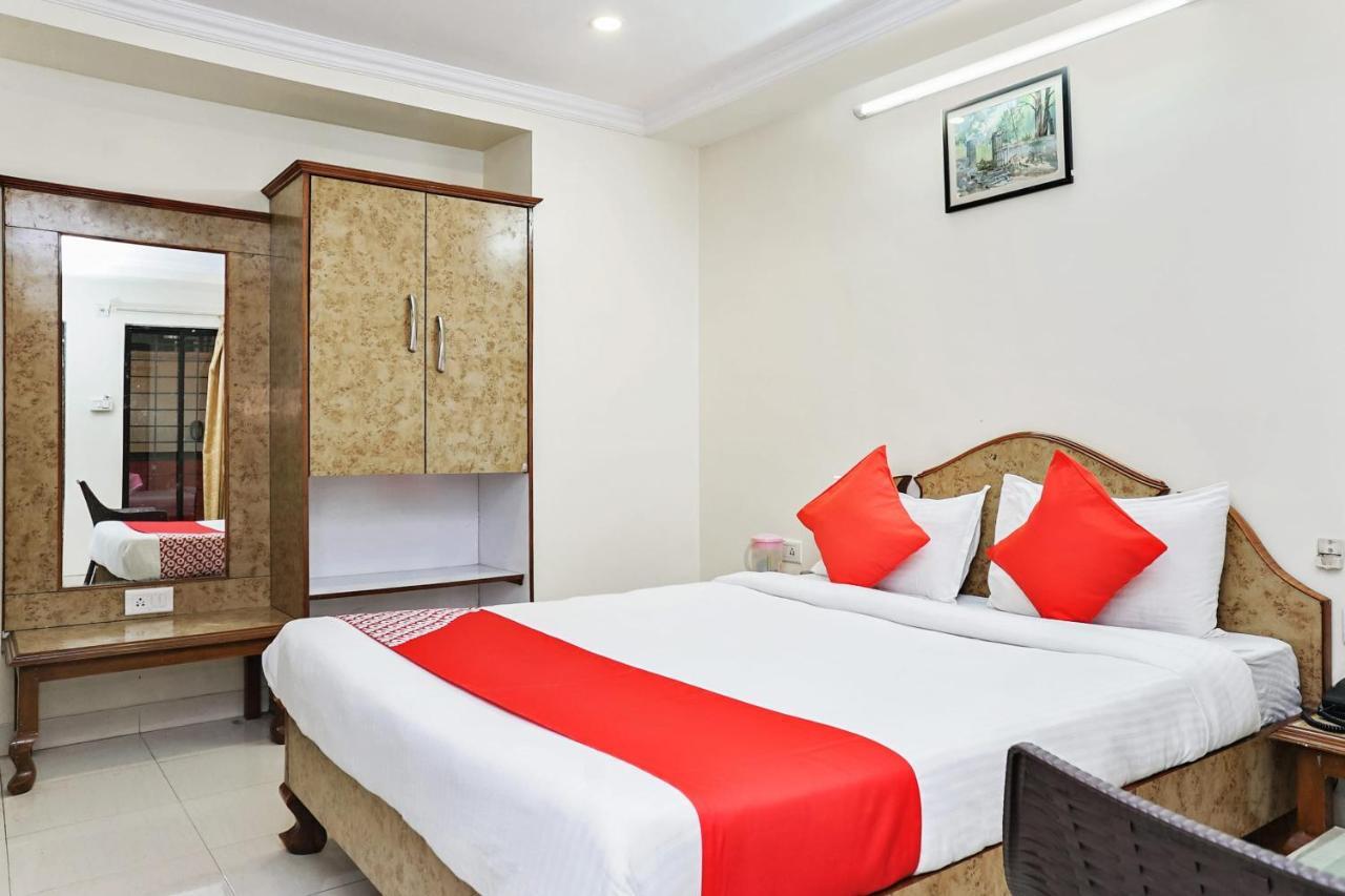 Hotel Rajdeep Pune Eksteriør bilde